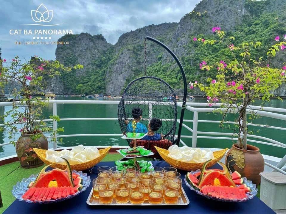Thuy Anh Hotel Cat Ba Dong Khe Sau ภายนอก รูปภาพ